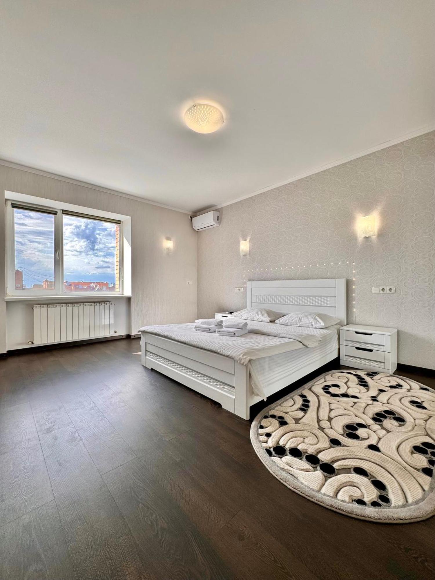 Apartpoltava Світлі Просторі Апартаменти 80М2 , 2-Окремі Кімнати, Новобудова Центр Чек Банківський Buitenkant foto