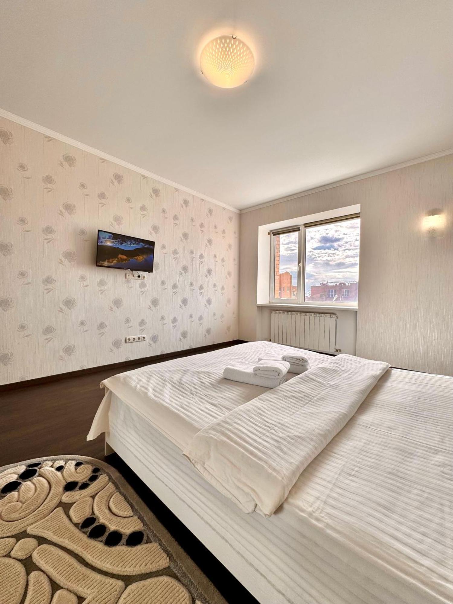 Apartpoltava Світлі Просторі Апартаменти 80М2 , 2-Окремі Кімнати, Новобудова Центр Чек Банківський Buitenkant foto
